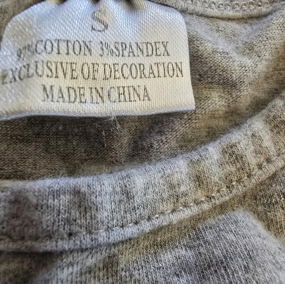 *Girls Chic-fil-a small  shirt, wirh flare sleeves, good condition - Picture 2 of 2